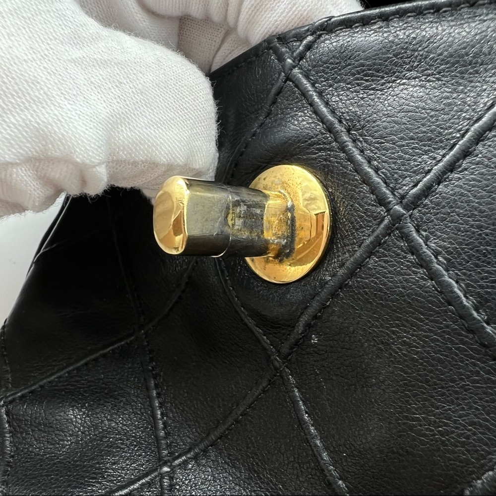 ✈️sold✈️Chanel Black Gold Bag Bum bag Belt - Picture 13 of 16